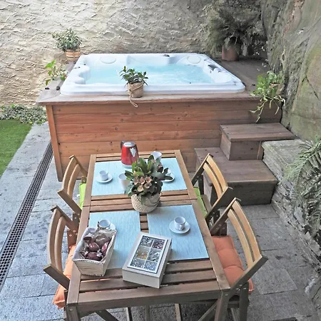 Scalotta - Wonderful Terrace And Mounts View Jacuzzi & アパート