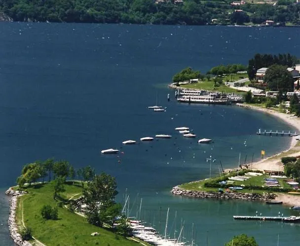 Scalotta - Wonderful Terrace And Mounts View Jacuzzi & アパート